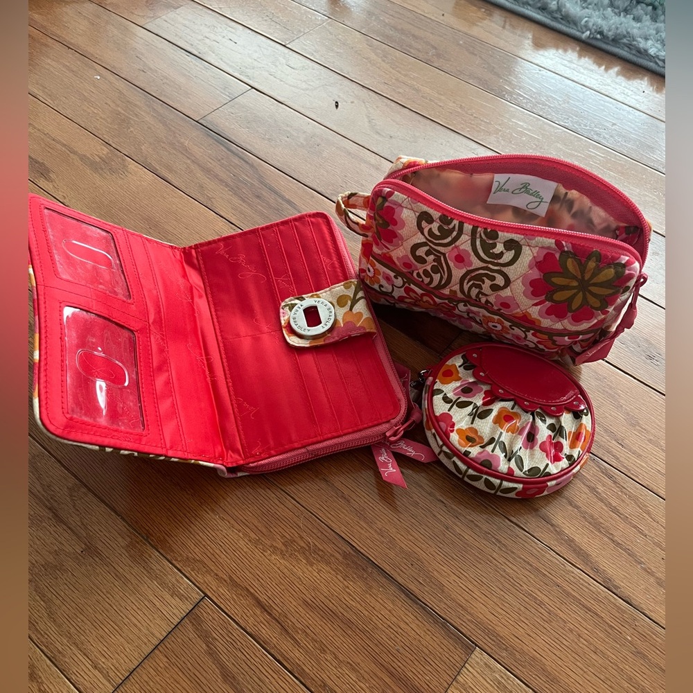 Vera Bradley Floral Red Women's Bag Set